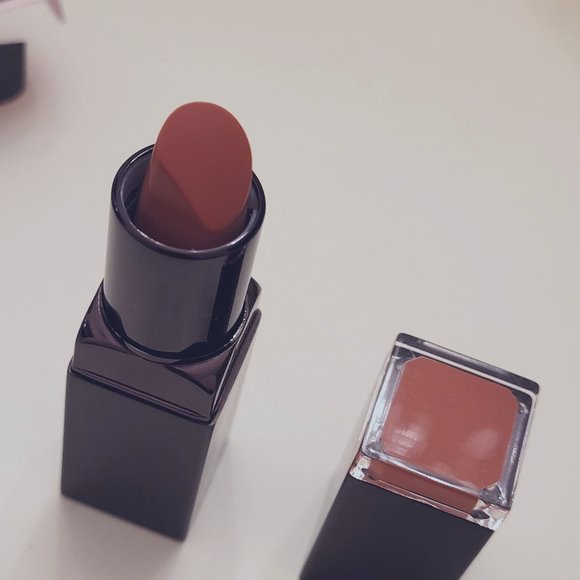 Flesh Fleshy Lips Lipstick In Drool - Picture 1 of 3